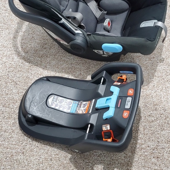 Uppababy Mesa car seat - Picture 2 of 2